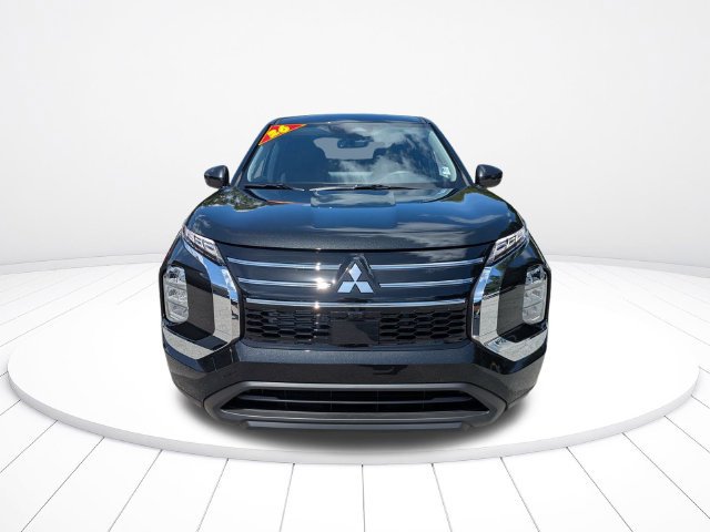 New 2026 Mitsubishi Outlander ES FWD image 9
