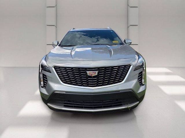 Certified 2023 Cadillac XT4 Premium Luxury w/ Enhanced Visibility Package FWD image 2