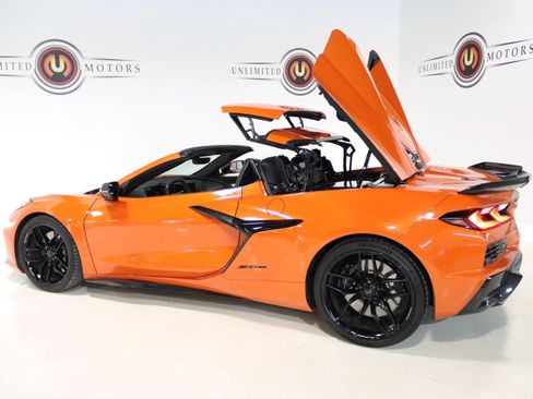 Used 2025 Chevrolet Corvette Z06 RWD image 70