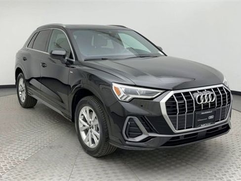 Certified 2024 Audi Q3 2.0T Premium Plus w/ Premium Plus Package image 8
