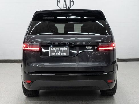 Used 2023 Land Rover Discovery S R-Dynamic image 4