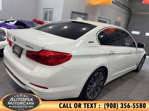Used 2018 BMW 530e xDrive 530e xDrive iPerformance Plug- image 5