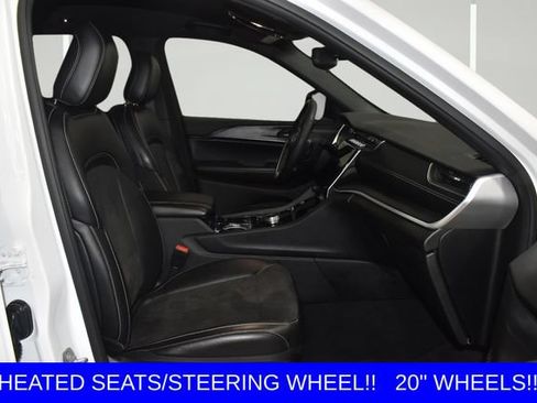 Used 2023 Jeep Grand Cherokee Altitude AWD/4WD image 33