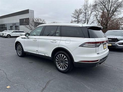 Certified 2023 Lincoln Aviator AWD w/ Premium Package image 7