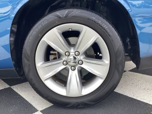 Used 2023 Dodge Challenger SXT image 10