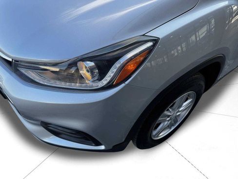 Used 2021 Chevrolet Trax LT w/ Driver Confidence Package image 11