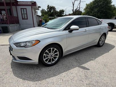Used 2017 Ford Fusion SE