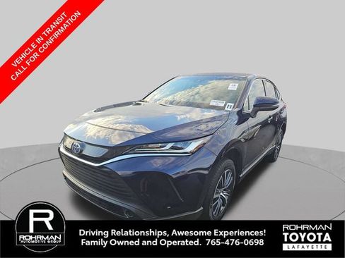 Used 2024 Toyota Venza LE AWD/4WD image 1