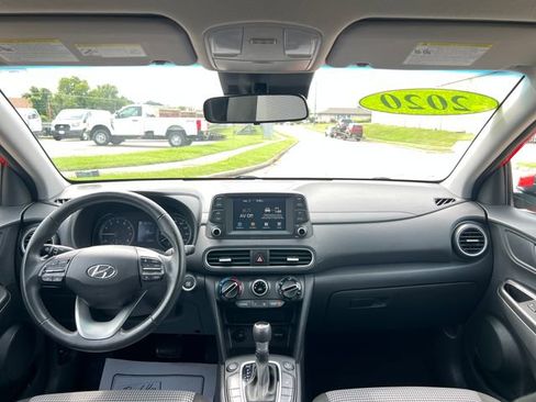 Used 2020 Hyundai Kona SEL AWD/4WD image 16