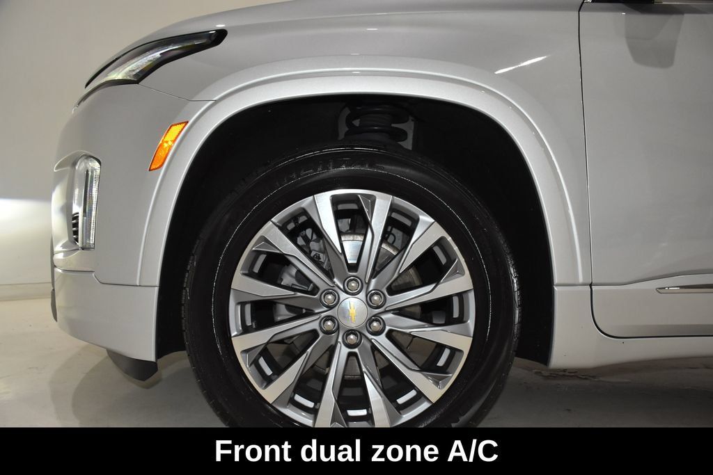 Used 2022 Chevrolet Traverse Premier w/ LPO, Floor Liner Package AWD/4WD image 8