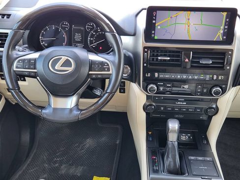 Used 2022 Lexus GX 460 Luxury w/ Off Road Package AWD/4WD image 25