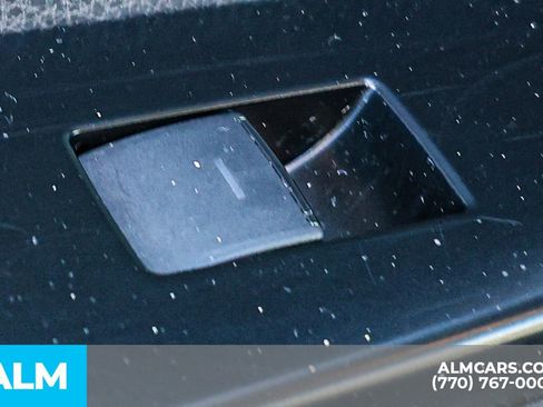 Used 2025 Toyota Camry LE image 53