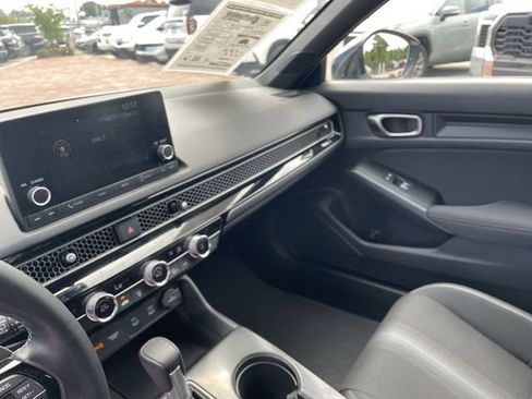 Certified 2025 Honda Civic Sport image 13