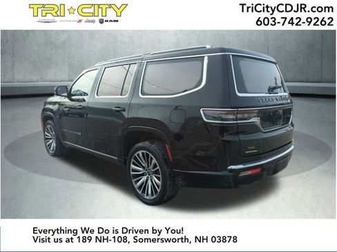 Used 2022 Jeep Grand Wagoneer Series III w/ Flexible Seating Group image 3