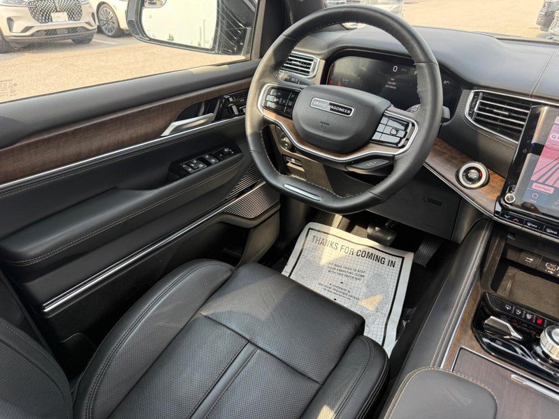 Used 2024 Jeep Grand Wagoneer Series I AWD/4WD image 10