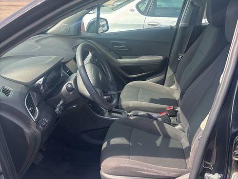 Used 2017 Chevrolet Trax LS image 6
