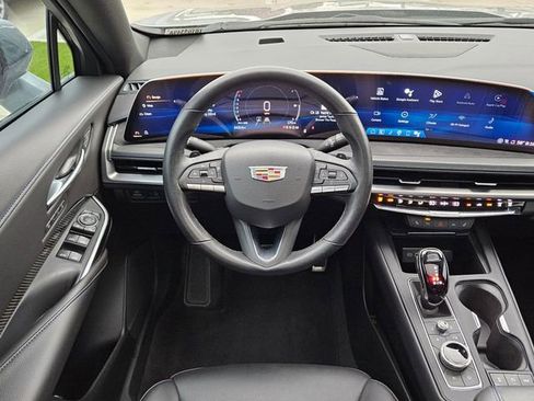 Certified 2025 Cadillac XT4 Sport w/ Cold Weather Package image 12