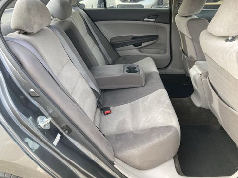 Used 2010 Honda Accord LX-P image 28