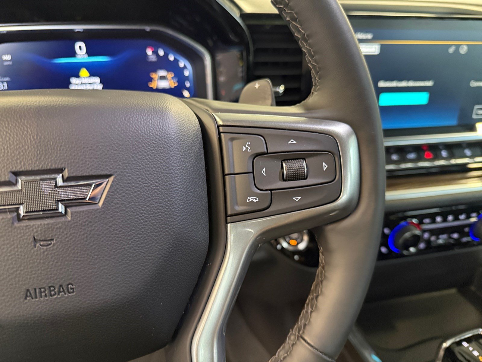 Used 2026 Chevrolet Silverado 1500 LT Trail Boss w/ Convenience Package II AWD/4WD image 25