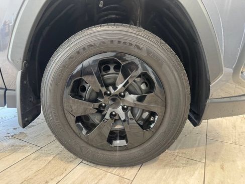 Used 2023 Toyota RAV4 LE AWD/4WD image 23