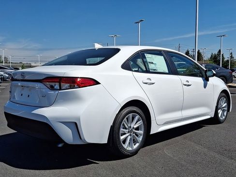 New 2026 Toyota Corolla LE FWD image 6