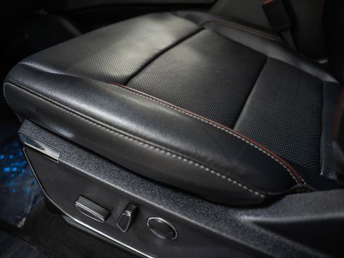 Certified 2023 Ford F150 Lariat w/ Equipment Group 502A High image 46