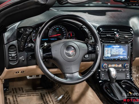 Used 2006 Chevrolet Corvette Convertible w/ Preferred Equipment Group image 16