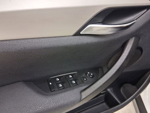 Used 2013 BMW X1 xDrive28i image 12