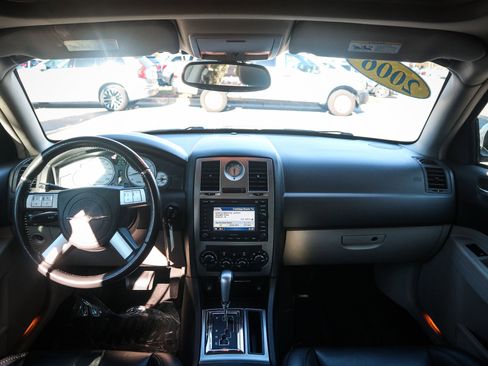 Used 2006 Chrysler 300 SRT8 w/ SRT Option Group II image 29