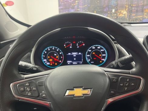 Used 2024 Chevrolet Malibu LT image 11