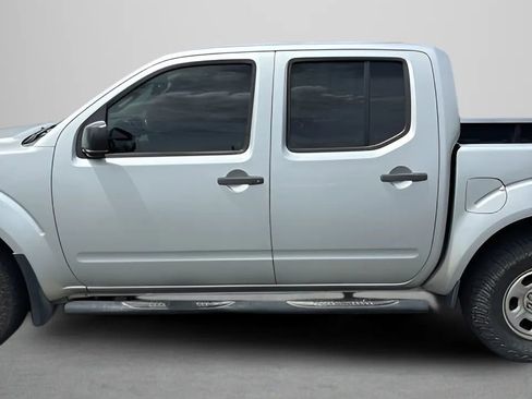 Used 2016 Nissan Frontier S image 25