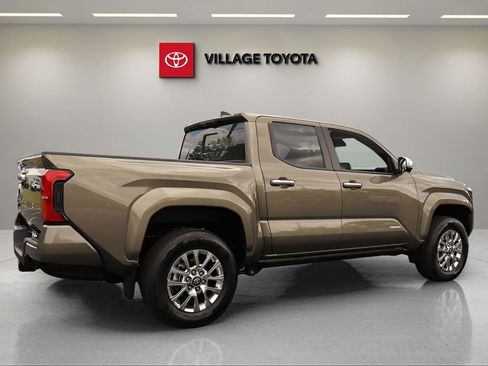 Certified 2026 Toyota Tacoma Limited AWD/4WD image 5