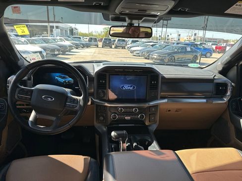 Used 2022 Ford F150 Lariat image 9