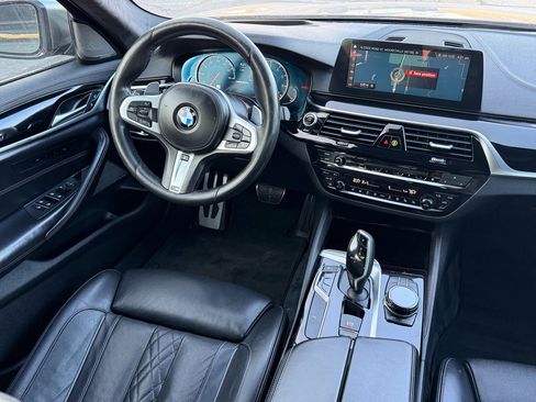 Used 2018 BMW M550i xDrive w/ Driving Assistance Package image 12