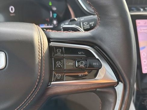 Used 2022 Jeep Grand Cherokee Summit w/ MOPAR Finishing Package image 24