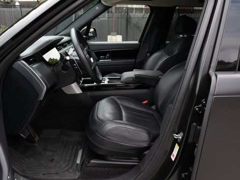 Used 2023 Land Rover Range Rover SE AWD/4WD image 9