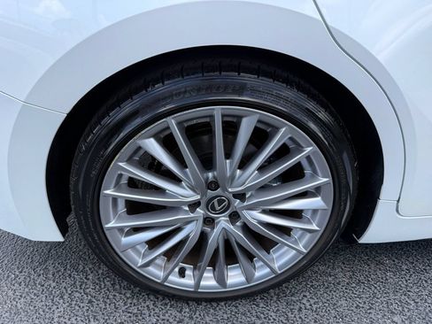Used 2025 Lexus IS 300 w/ Premium Package RWD image 37