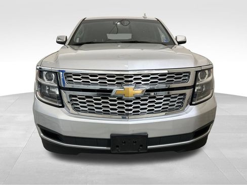 Used 2020 Chevrolet Suburban LT AWD/4WD image 9