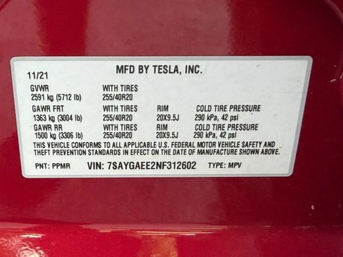 Used 2022 Tesla Model Y Long Range AWD/4WD image 32