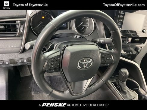 Used 2024 Toyota Camry SE image 25
