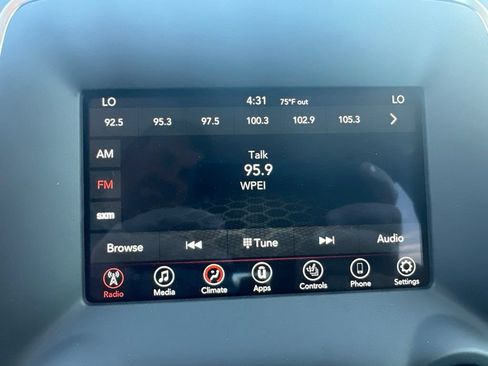 Used 2020 Dodge Durango SXT AWD/4WD image 25
