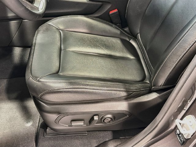 Used 2024 Jeep Grand Cherokee L Limited AWD/4WD image 16