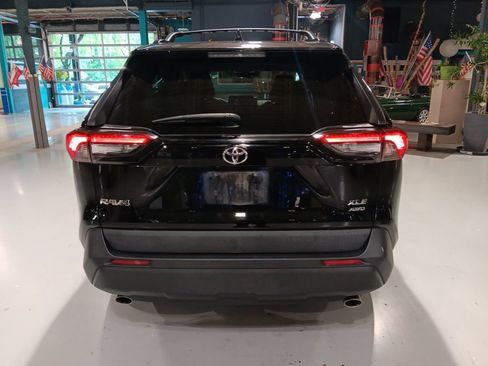 Used 2020 Toyota RAV4 XLE w/ Convenience Package AWD/4WD image 14