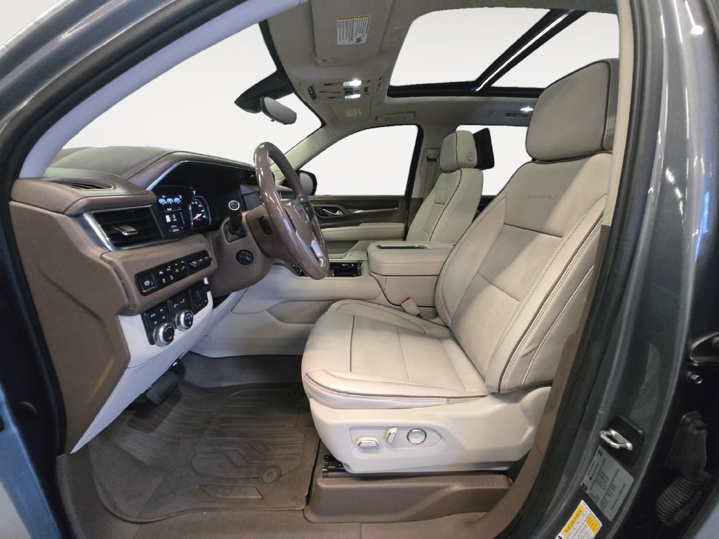 Certified 2021 GMC Yukon Denali w/ Denali Ultimate Package AWD/4WD image 16