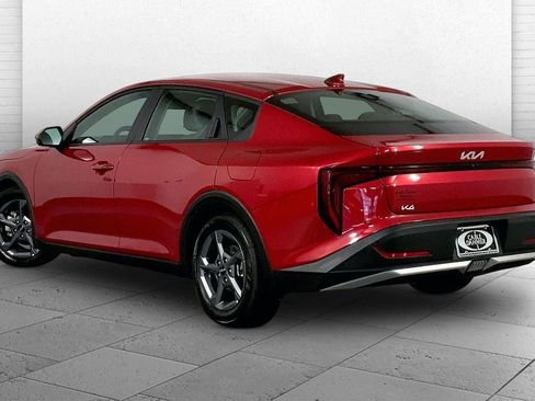 Used 2025 Kia K4 FWD image 11