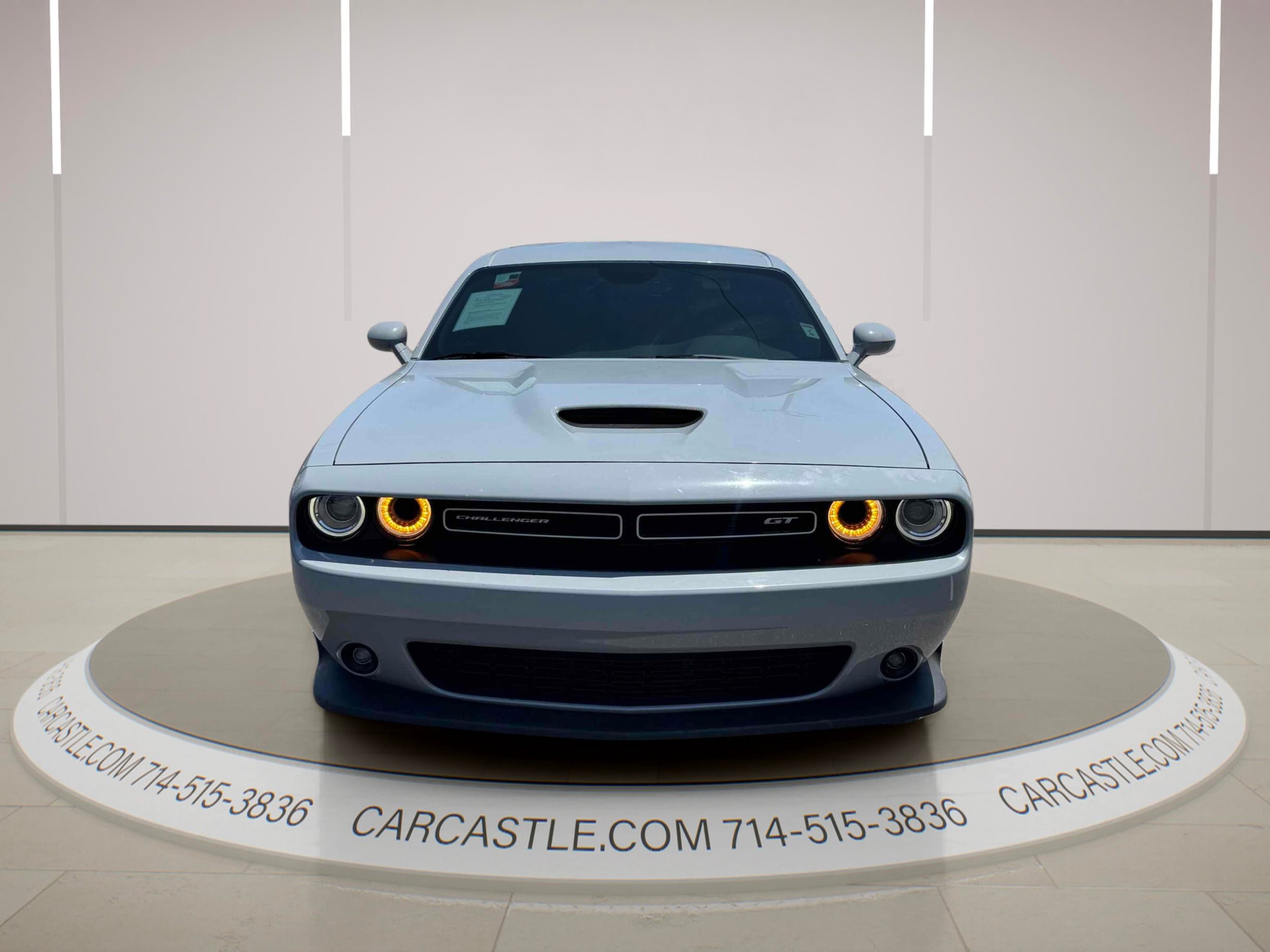 Used 2022 Dodge Challenger GT RWD image 2