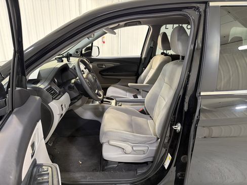 Used 2018 Honda Pilot LX image 10