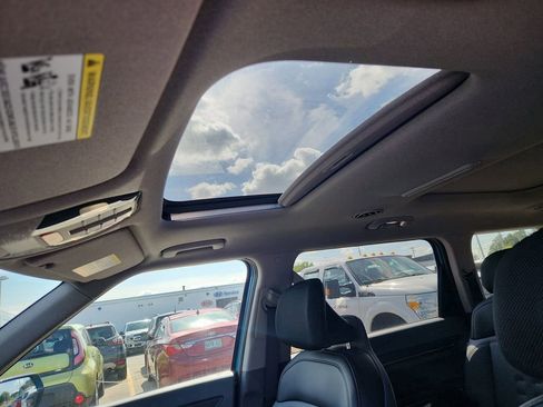 New 2026 Kia EV9 Wind image 21