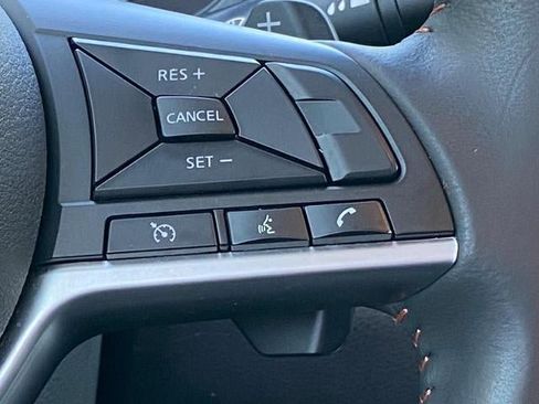 Used 2022 Nissan Altima 2.5 SR FWD image 9