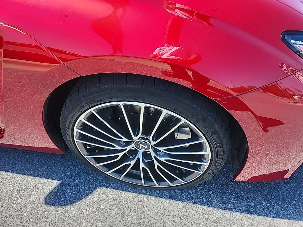 Used 2017 Lexus RC F w/ Premium Package RWD image 19